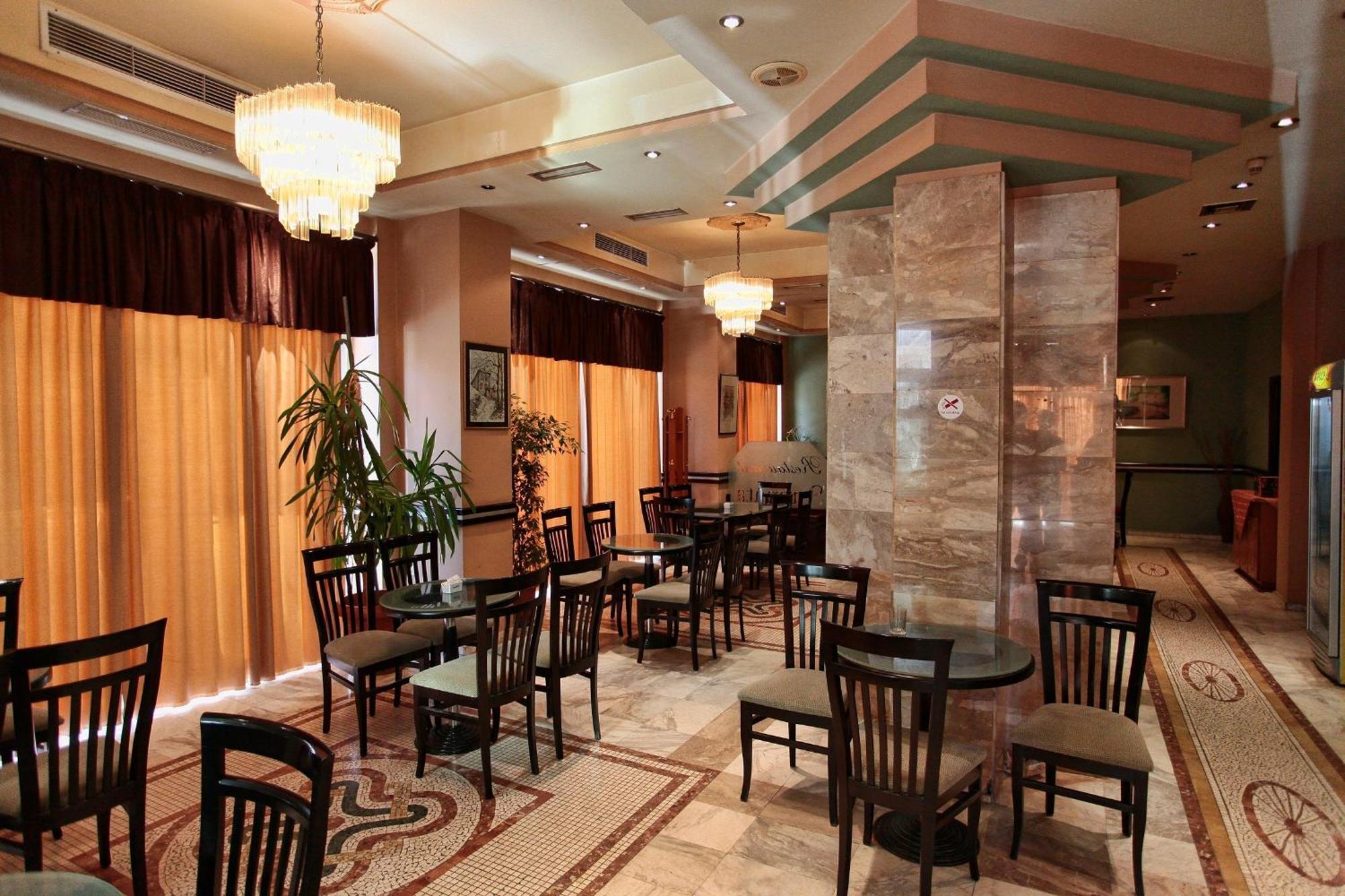 Hotel Regency คอร์เชอ ภายนอก รูปภาพ